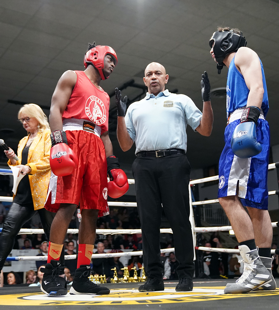 Zachary Carter faces off with Marco Garcia for the 147 lb Open Elite Title at the 2024 Chicago Golden Gloves